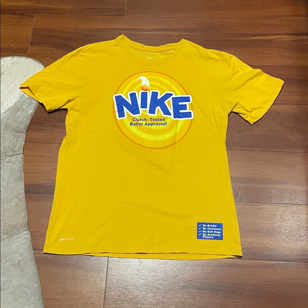 Nike Mustard Yellow Graphic Tee Sz M